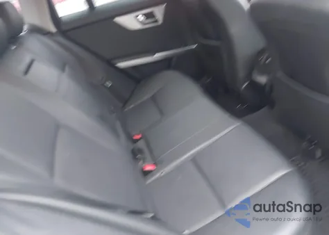 2010 Mercedes-Benz Glk 350 4Matic z USA, uszkodzony, nr VIN WDCGG8HB0AF257621